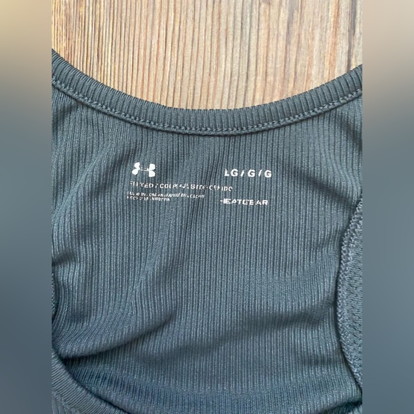 Under Armor Tanks Bundle L/S - Picture 8 of 10